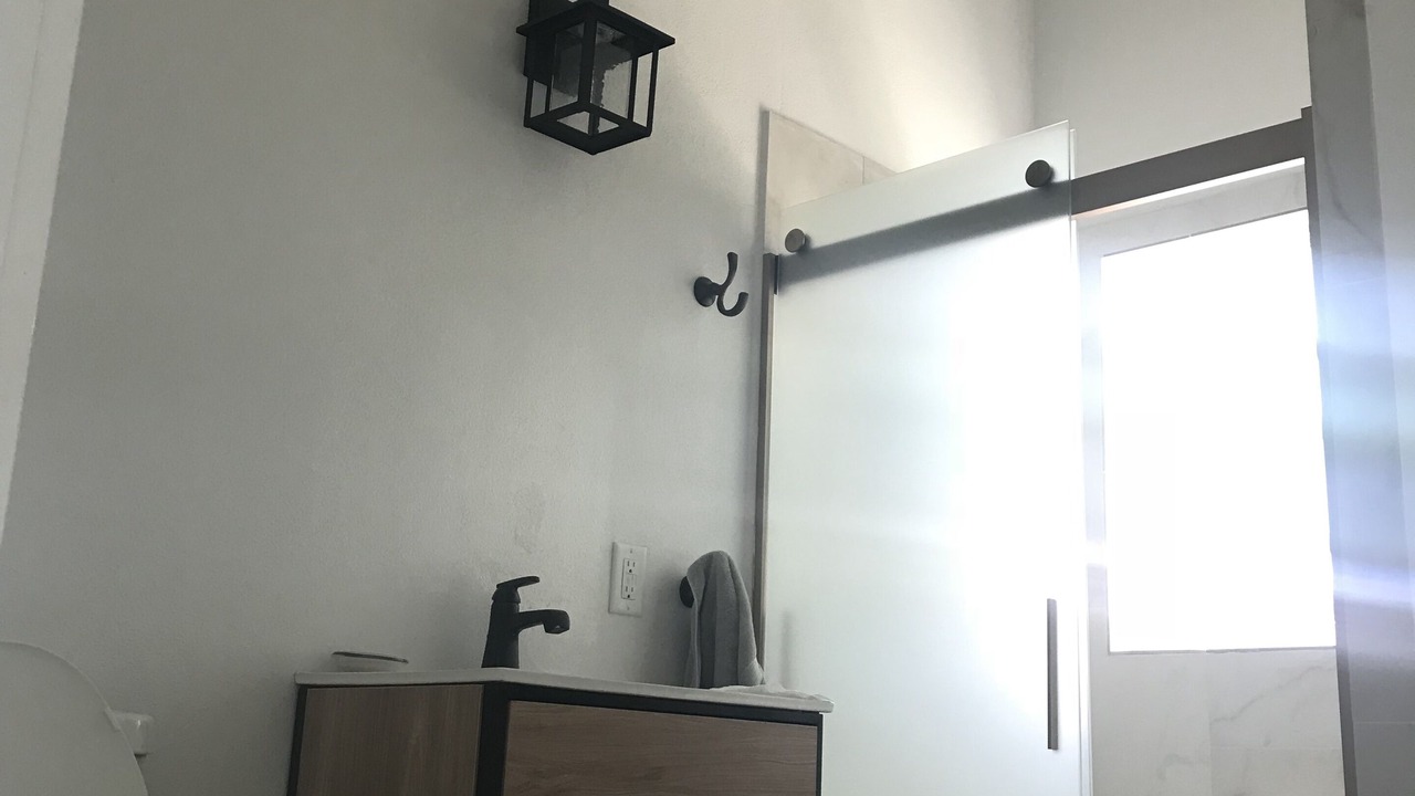 Photo of Bathroom in Eleuthera and Harbour Island