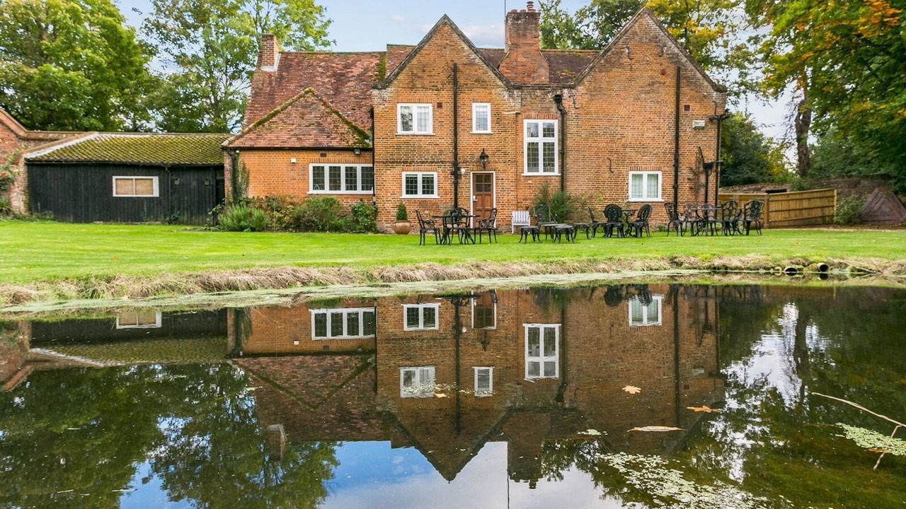 Photo of Outdoor in Burnham