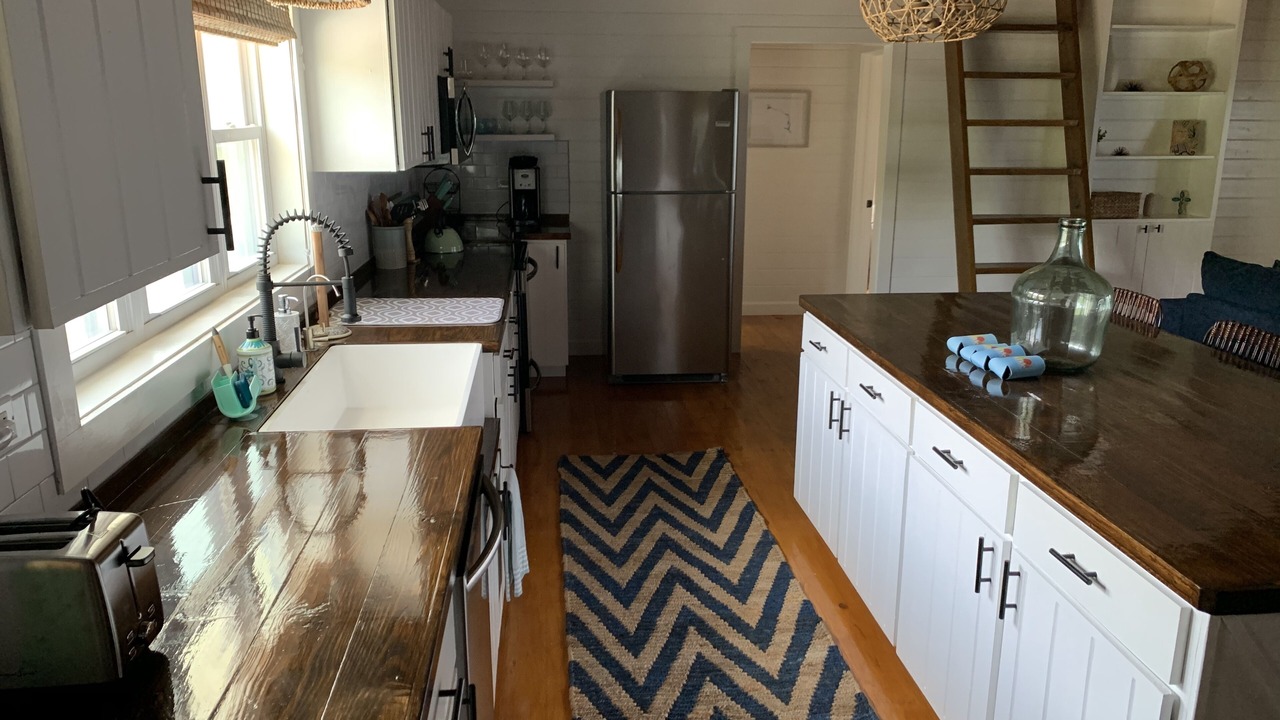 Photo of Kitchen in Gregory Town