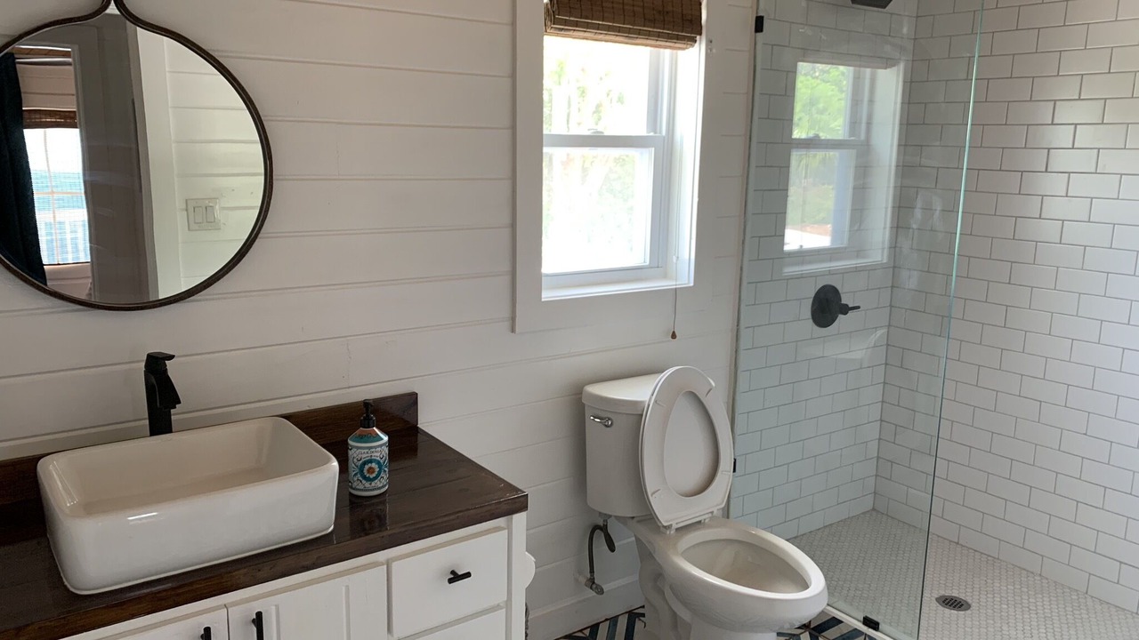 Photo of Bathroom in Gregory Town