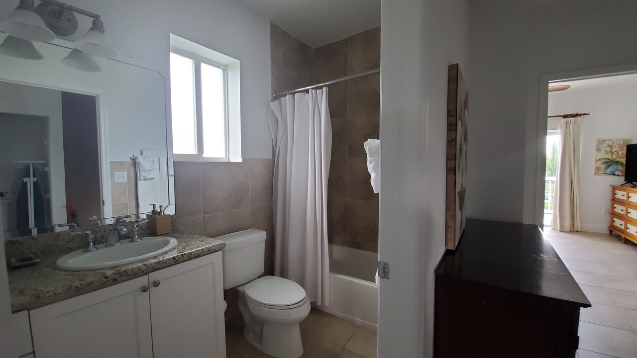 Photo of Bathroom in Alice Town