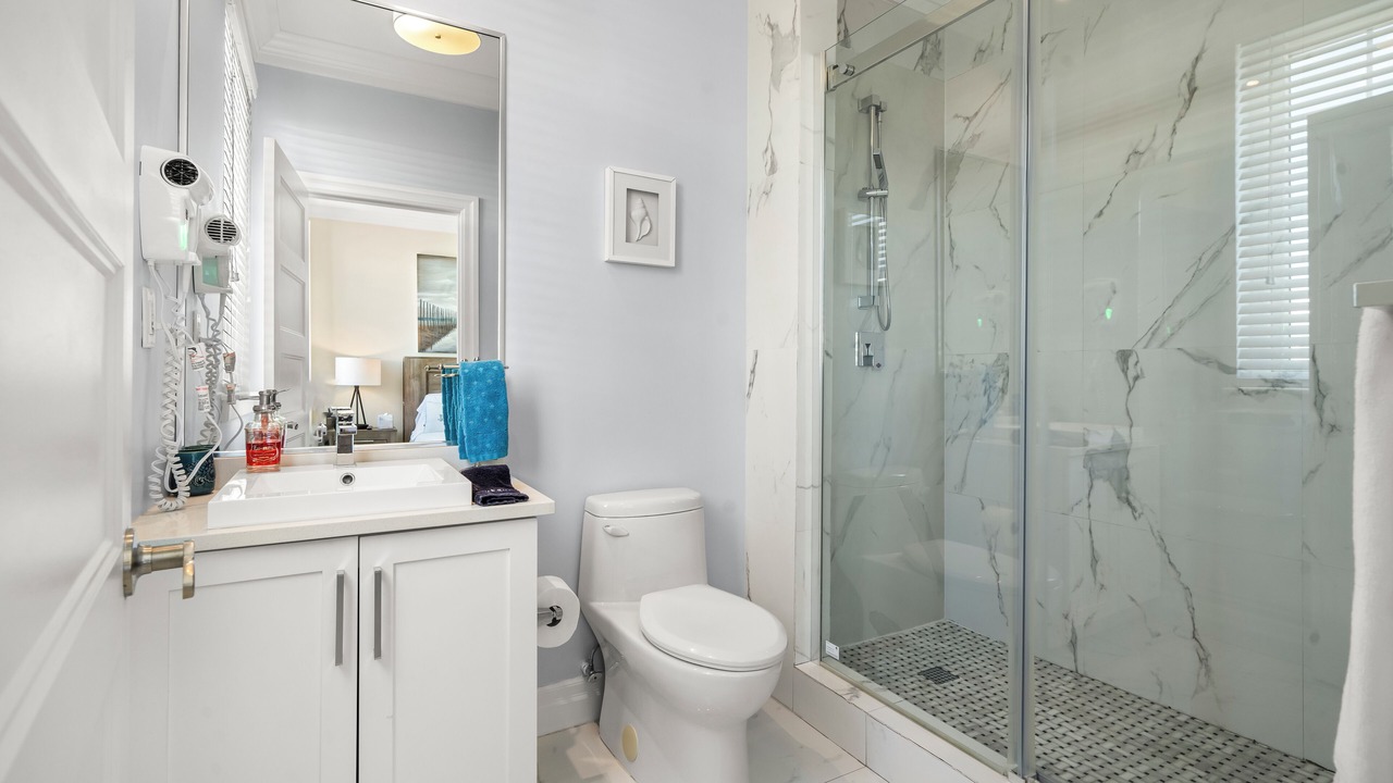 Photo of Bathroom in Palm Cay