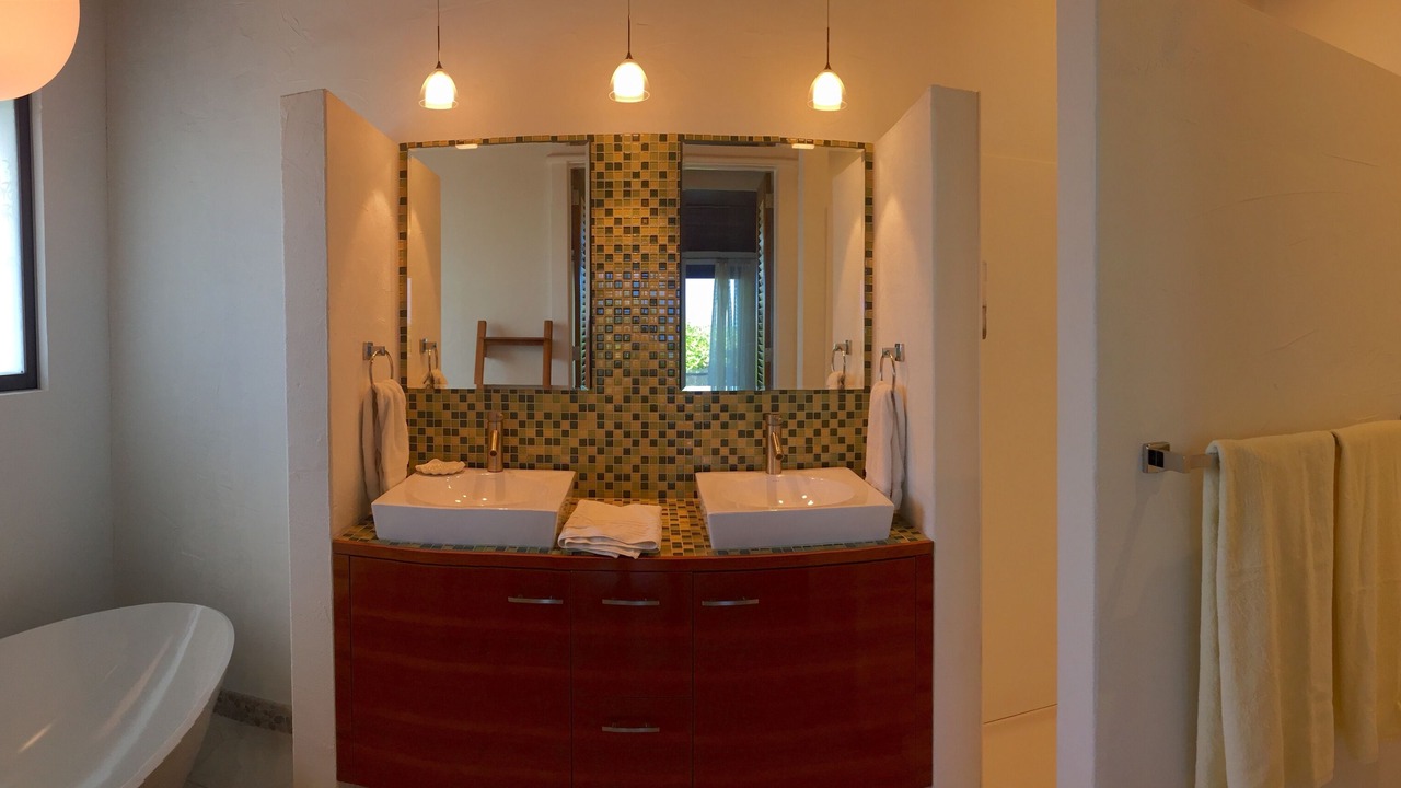 Photo of Bathroom in Salt Pond
