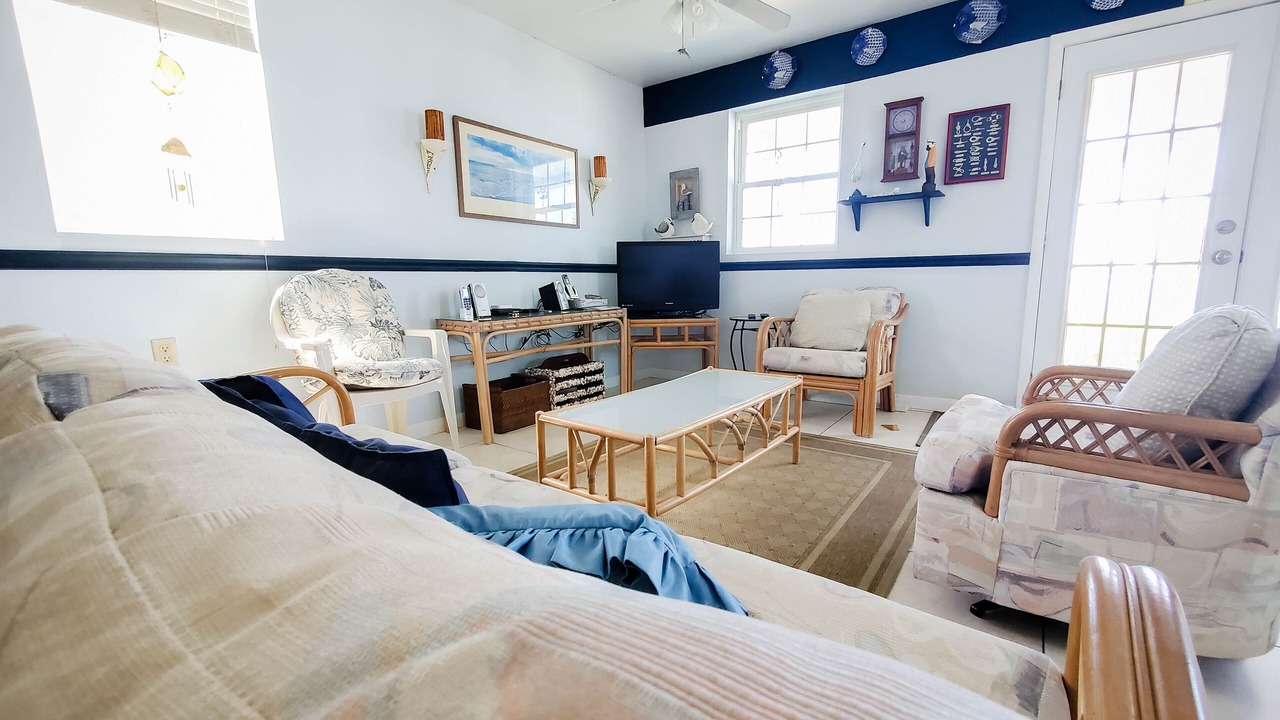 Photo of Livingroom in Spanish Wells