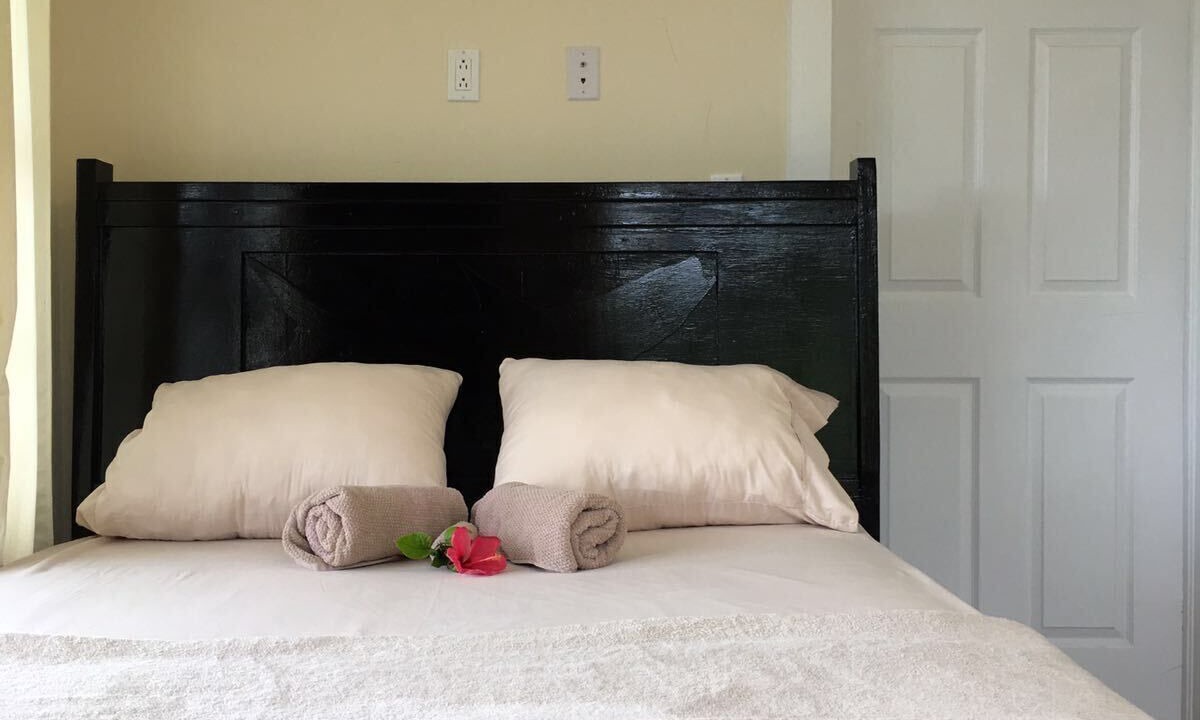 Photo of Bedroom in Mangrove Cay