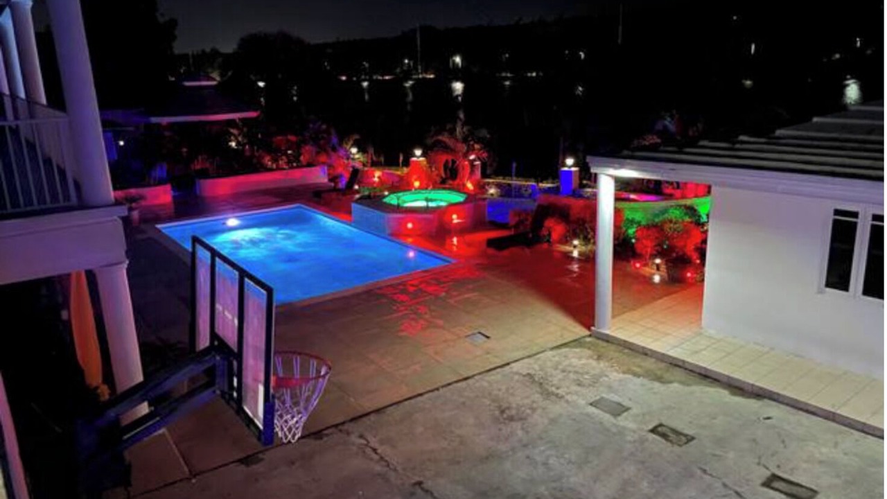 Photo of Outdoor in Nassau