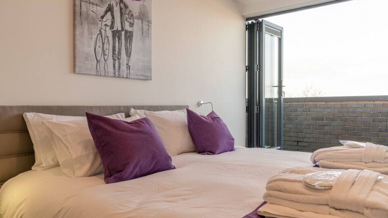 Photo of Bedroom in Cheltenham