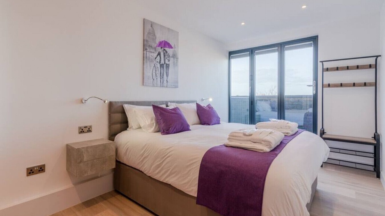 Photo of Bedroom in Cheltenham