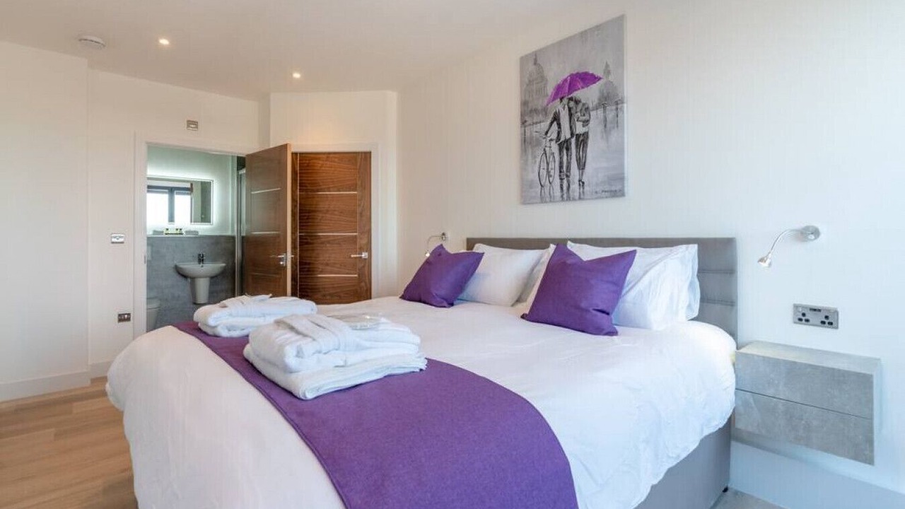 Photo of Bedroom in Cheltenham