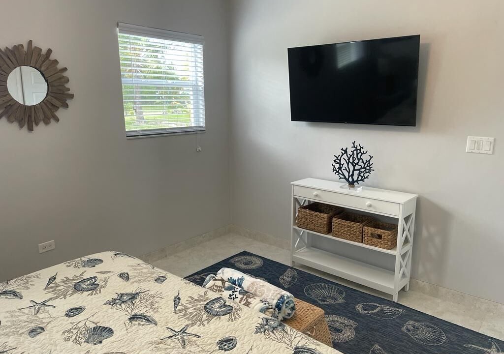 Photo of Bedroom in Spanish Wells