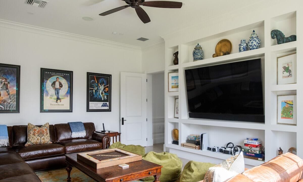 Photo of Bedroom in Governor's Harbour