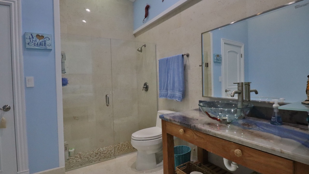 Photo of Bathroom in Alice Town