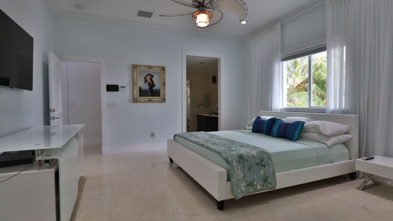 Photo of Bedroom in Alice Town
