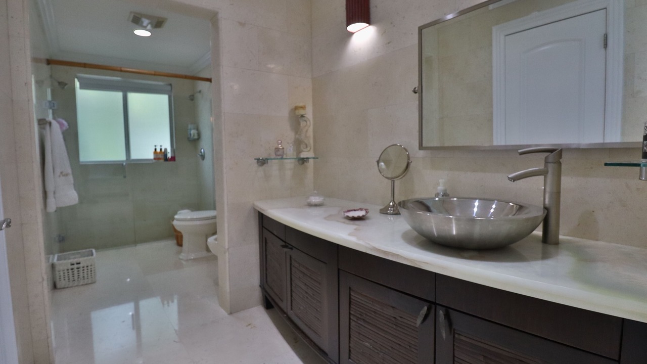 Photo of Bathroom in Alice Town