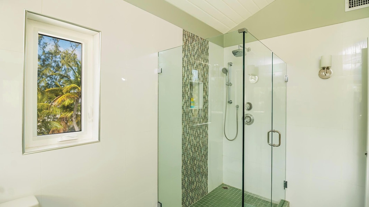 Photo of Others in Galliot Cay