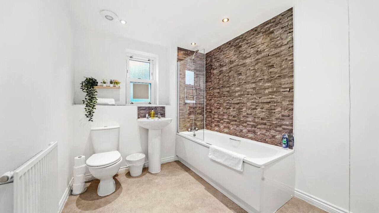 Photo of Bathroom in Bletchley