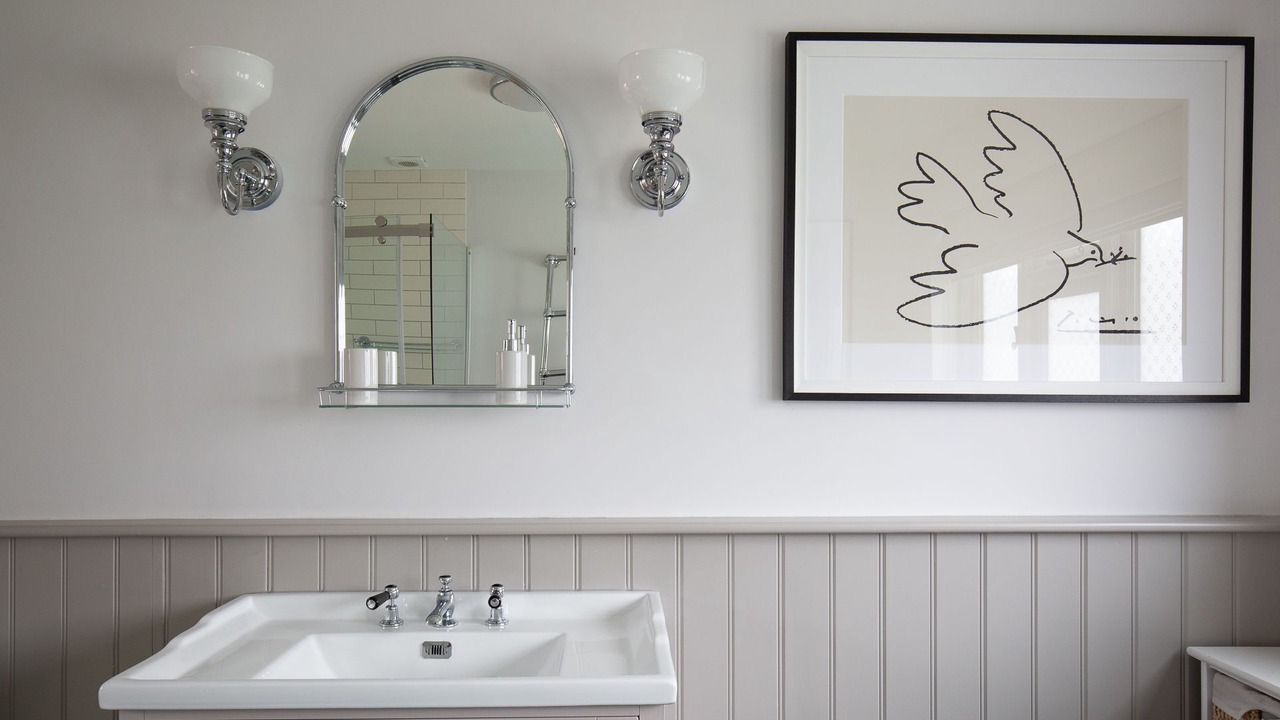 Photo of Bathroom in Winchcombe