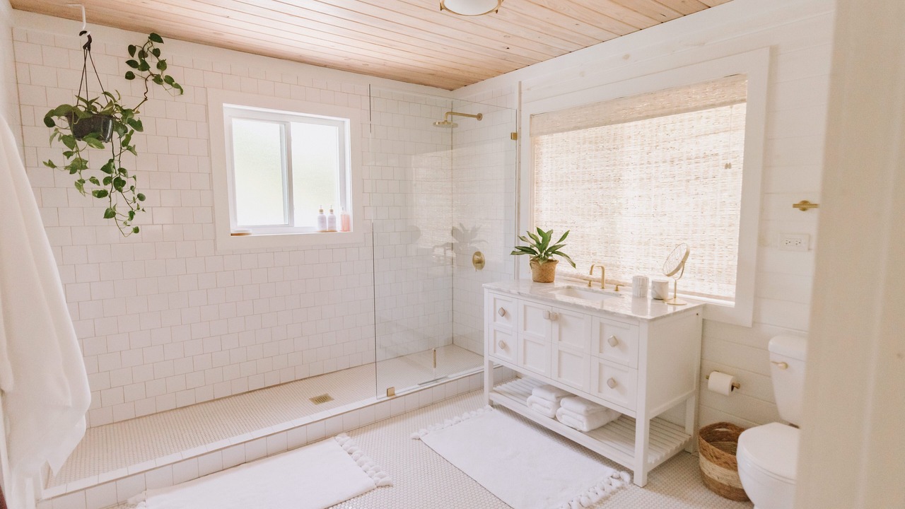 Photo of Bathroom in Gregory Town