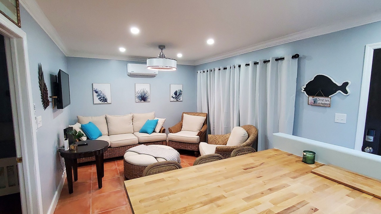 Photo of Livingroom in Treasure Cay