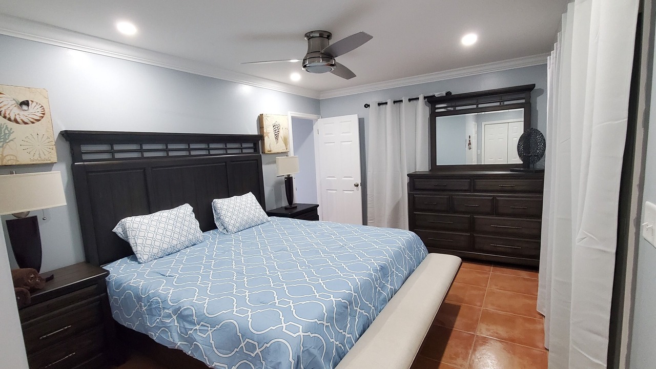 Photo of Bedroom in Treasure Cay