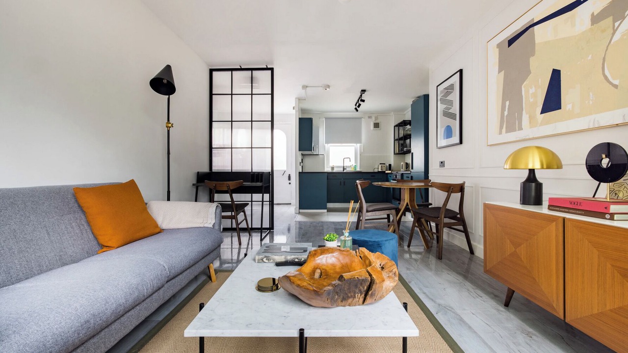 Photo of Livingroom in Farringdon