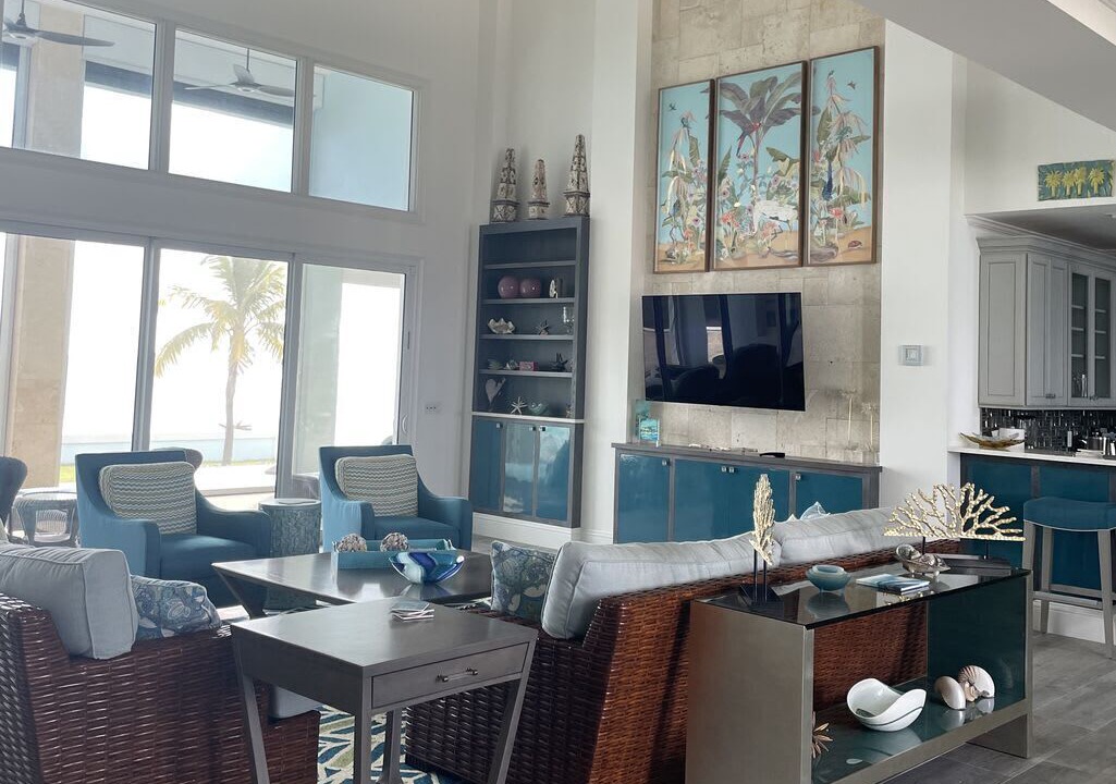 Photo of Livingroom in Treasure Cay