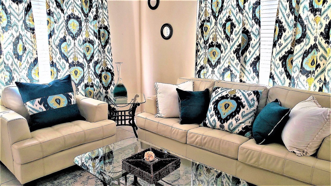 Photo of Livingroom in Nassau