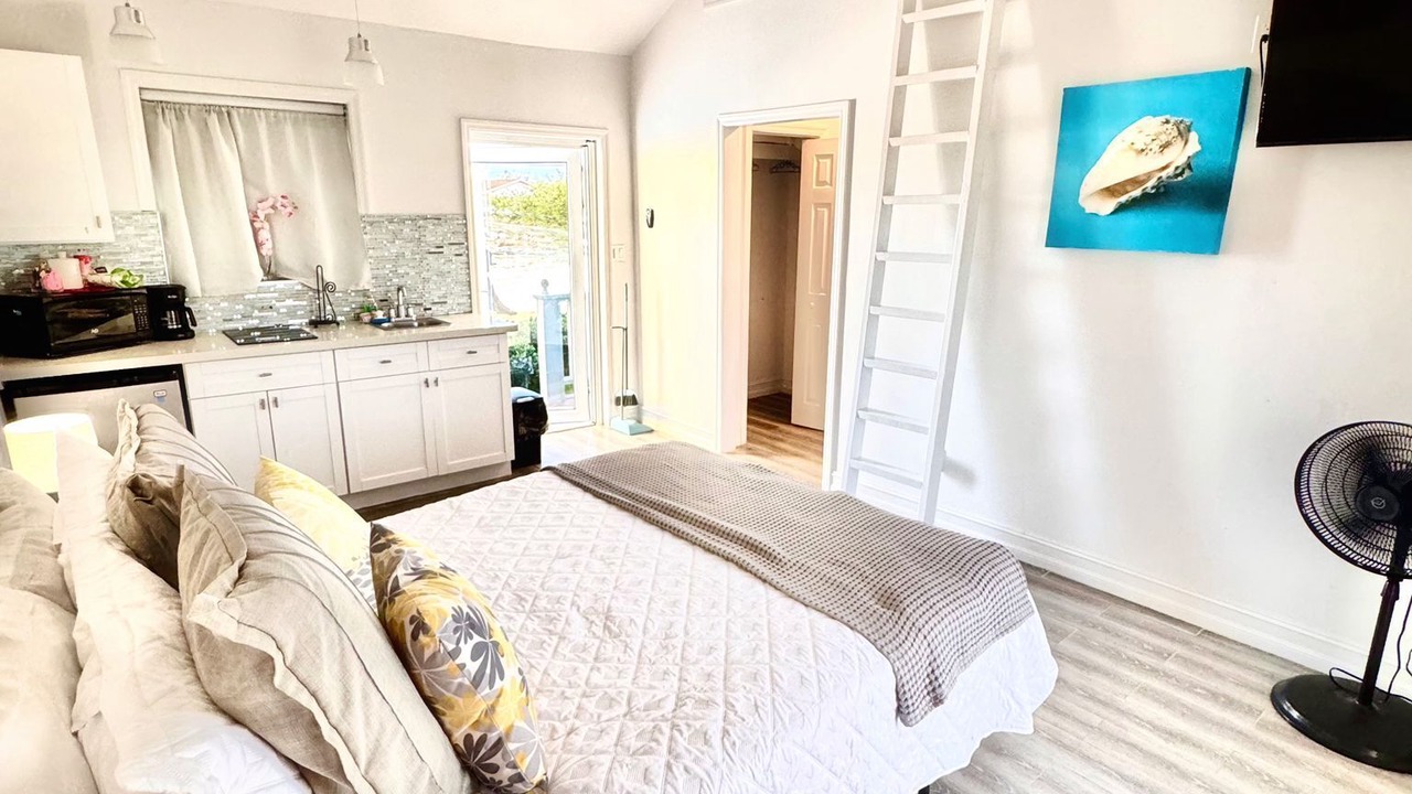 Photo of Bedroom in Rolleville