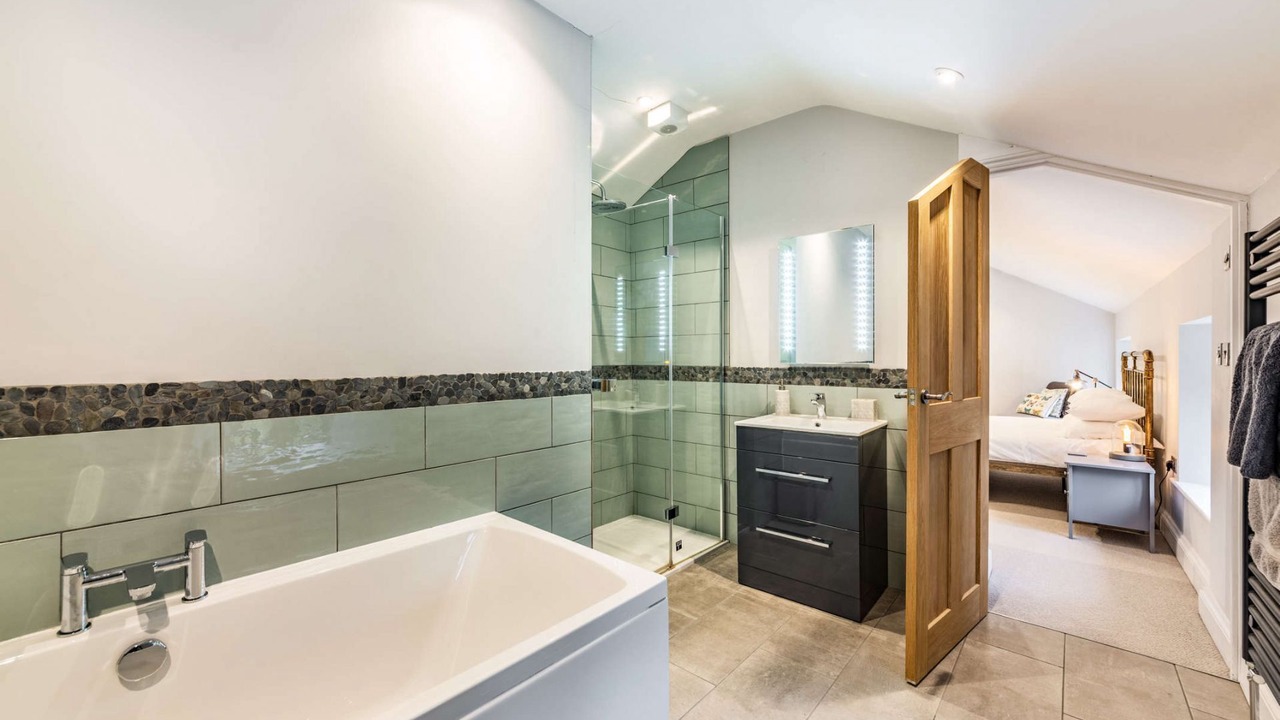 Photo of Bathroom in Rendcomb