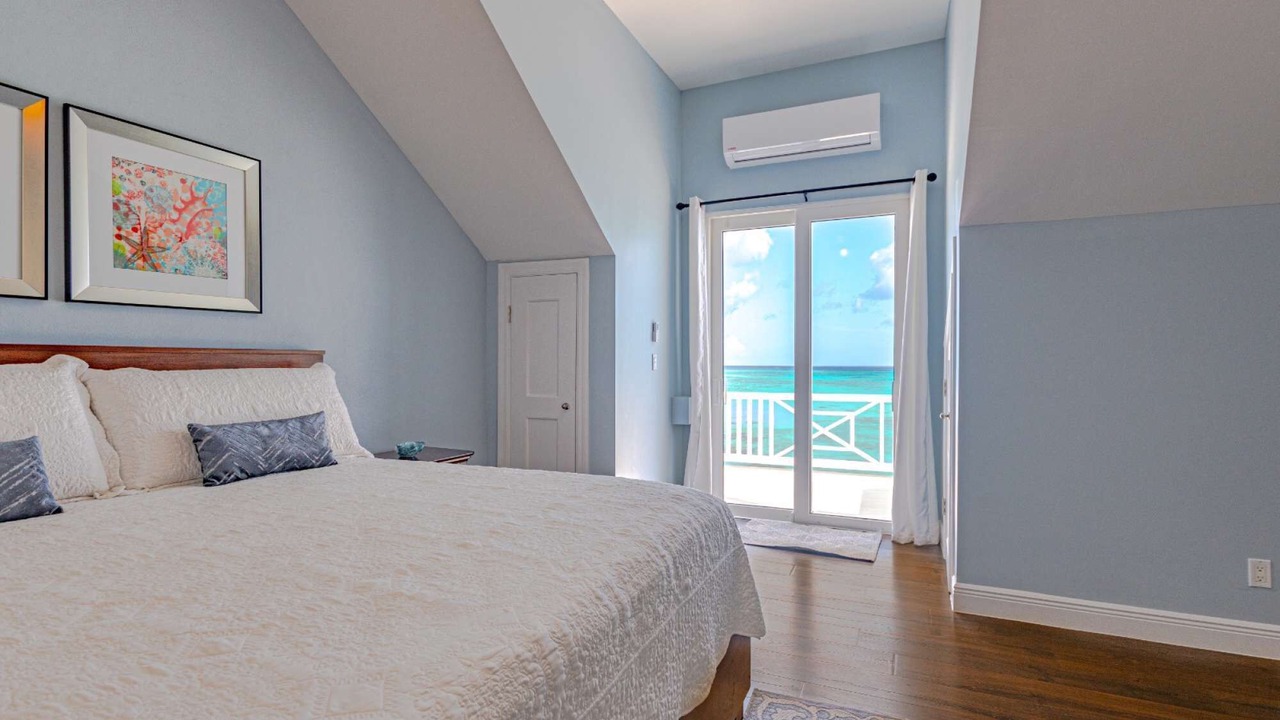 Photo of Bedroom in Nassau