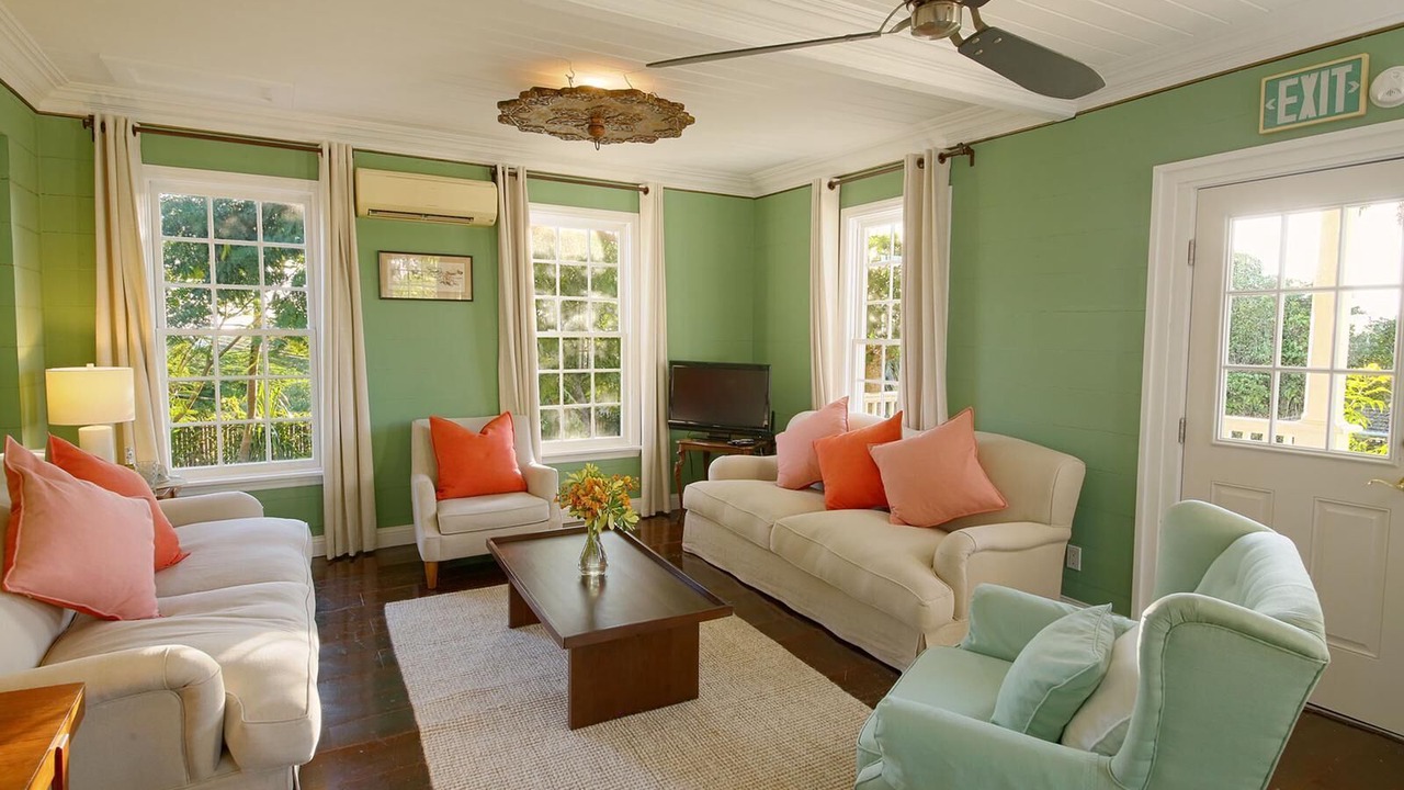 Photo of Livingroom in Governor's Harbour