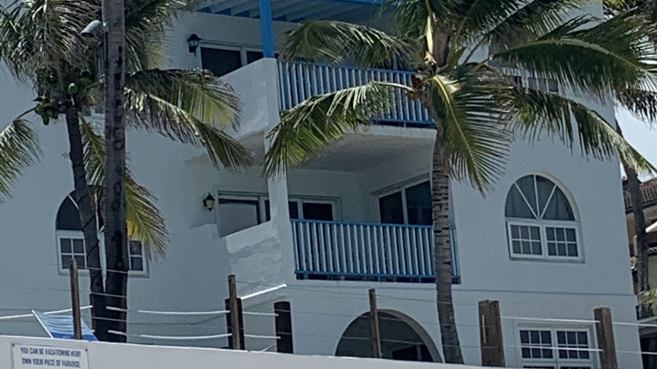 Photo of Others in Paradise Island