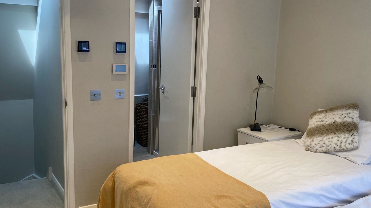 Photo of Bedroom in Westbourne Green