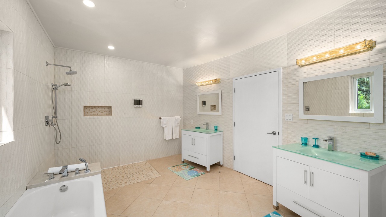 Photo of Bathroom in Nassau