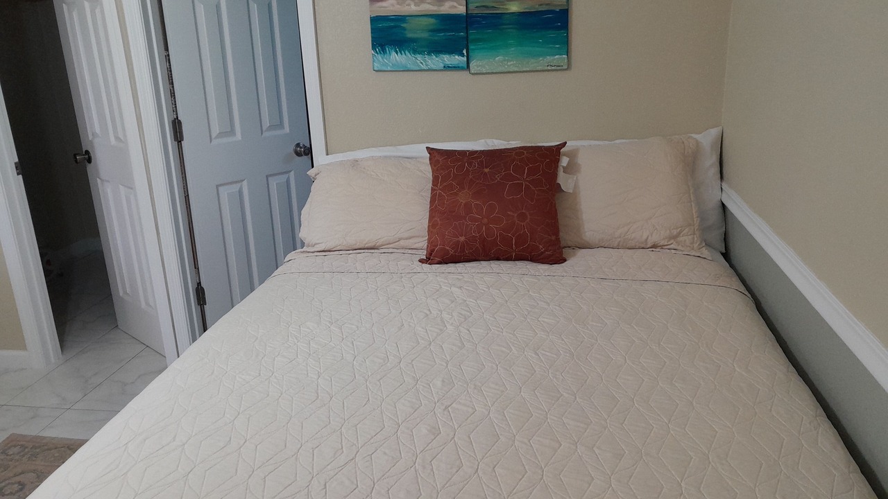 Photo of Bedroom in Lucaya