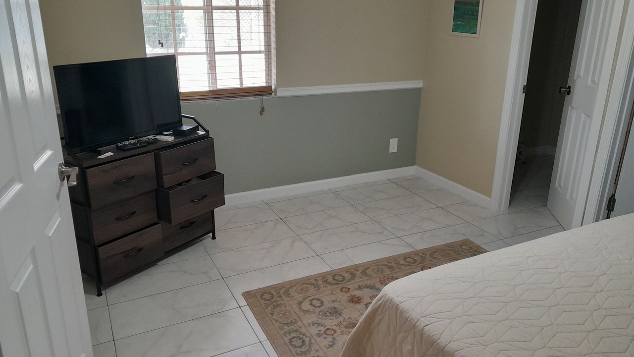 Photo of Bedroom in Lucaya