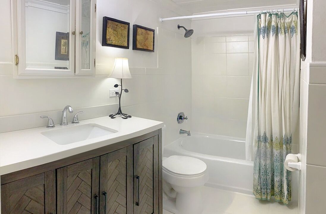 Photo of Bathroom in Dunmore Town
