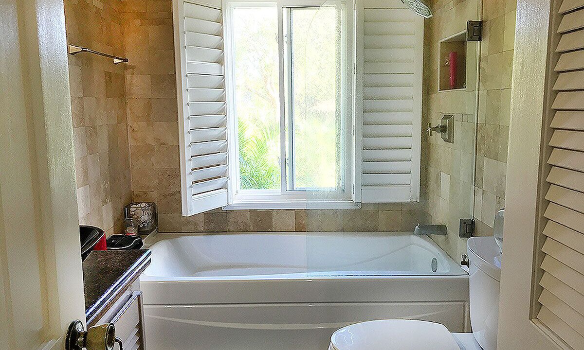 Photo of Bathroom in Dunmore Town