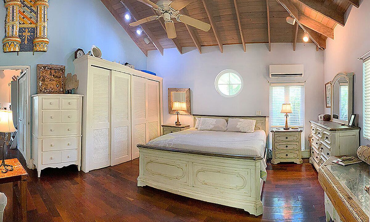 Photo of Bedroom in Dunmore Town