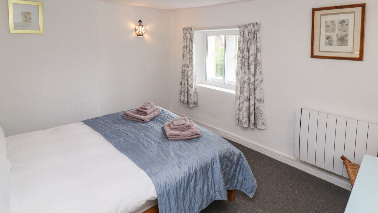 Photo of Bedroom in Bourton