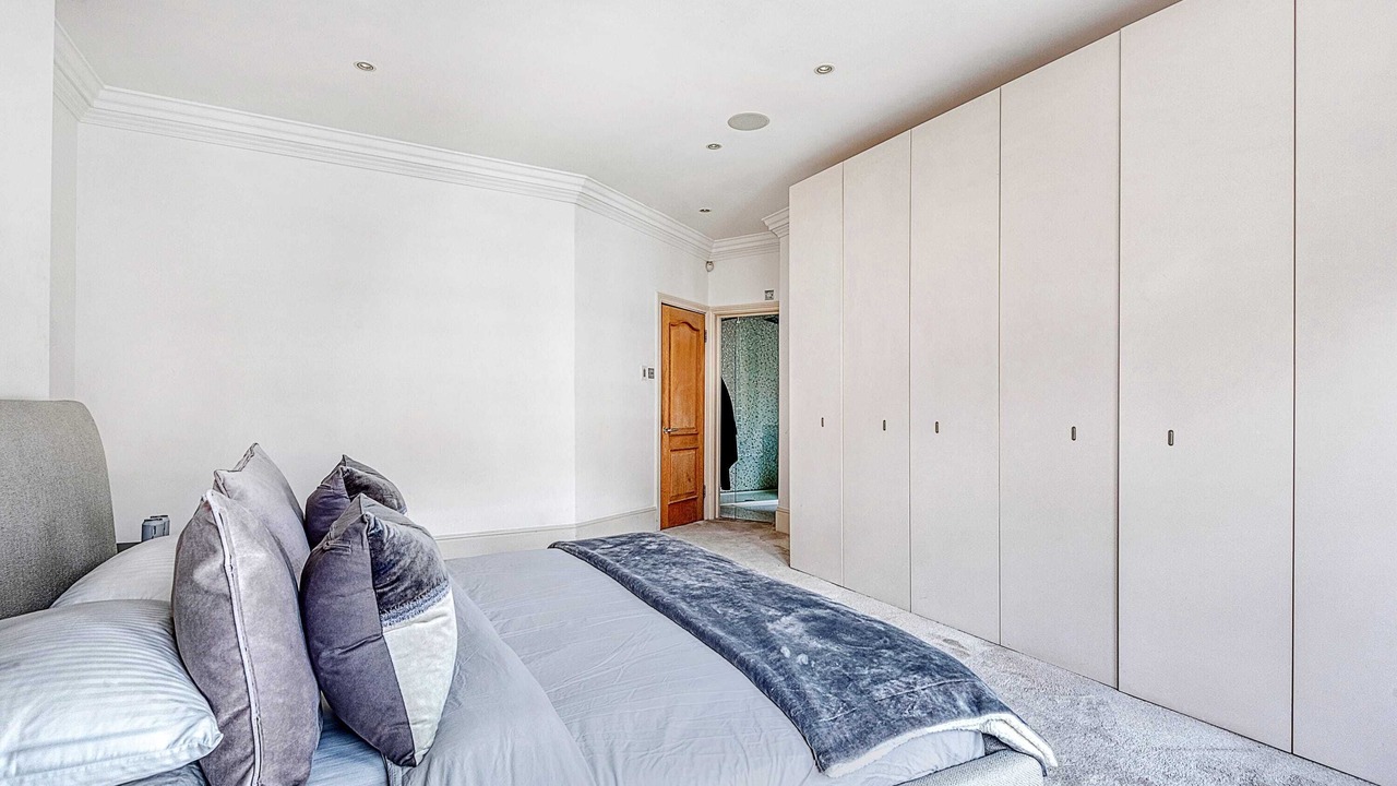 Photo of Bedroom in Frognal and Fitzjohns