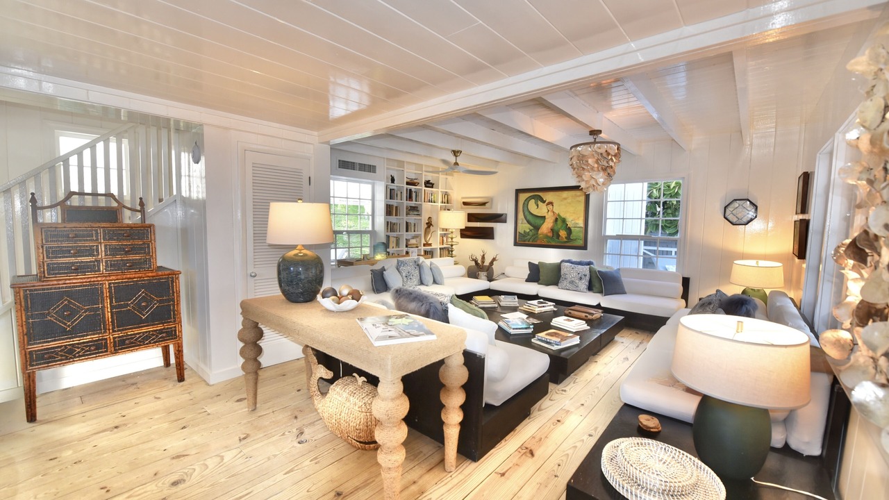 Photo of Livingroom in Dunmore Town