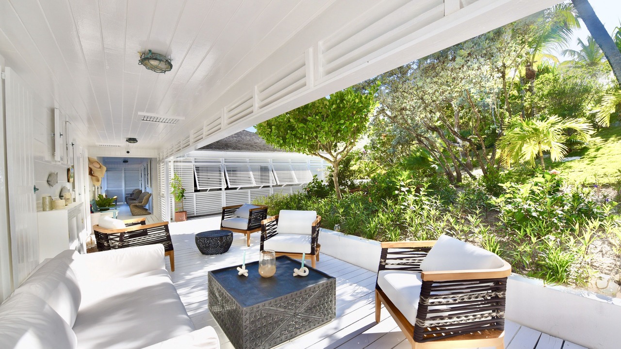 Photo of Patio Balcony in Dunmore Town