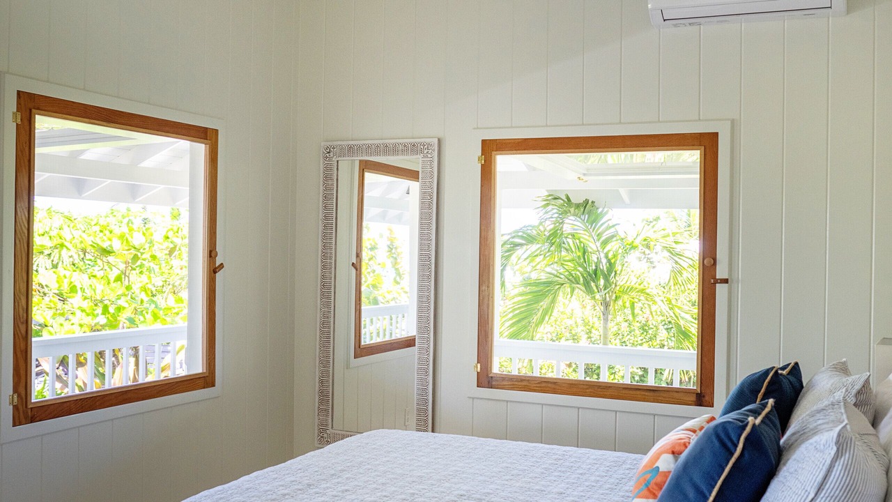 Photo of Bedroom in Man O War Cay