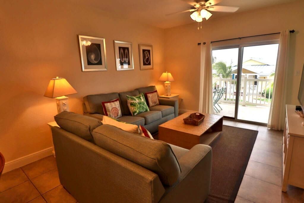 Photo of Livingroom in Alice Town