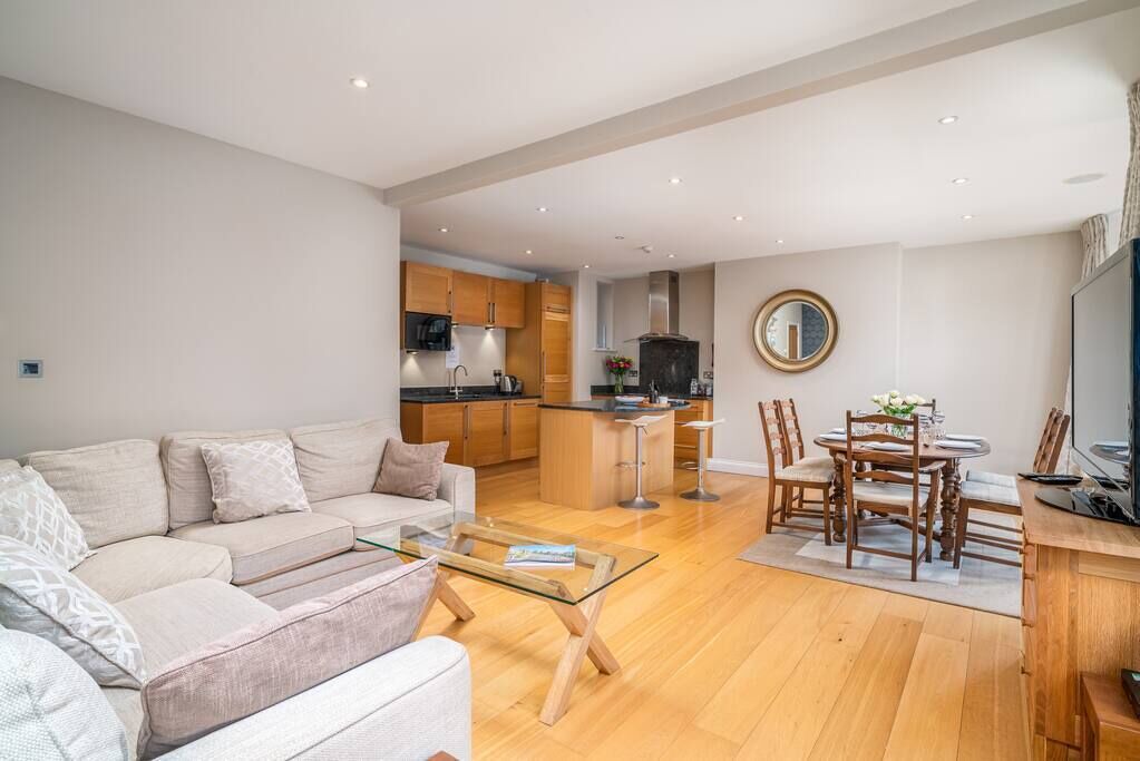 Photo of Livingroom in Eton