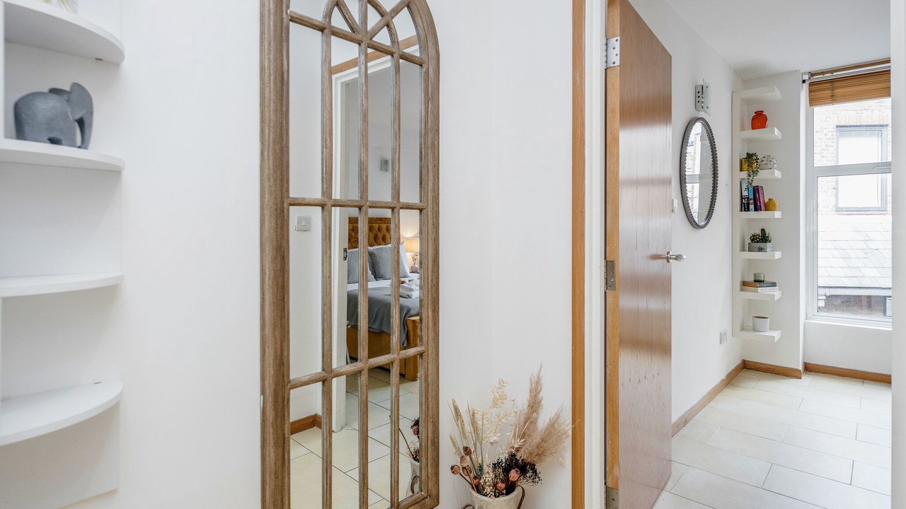 Photo of Bedroom in Farringdon