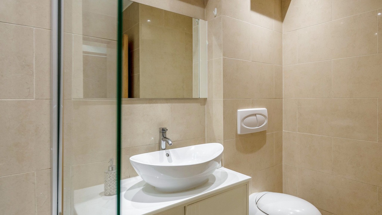 Photo of Bathroom in Farringdon