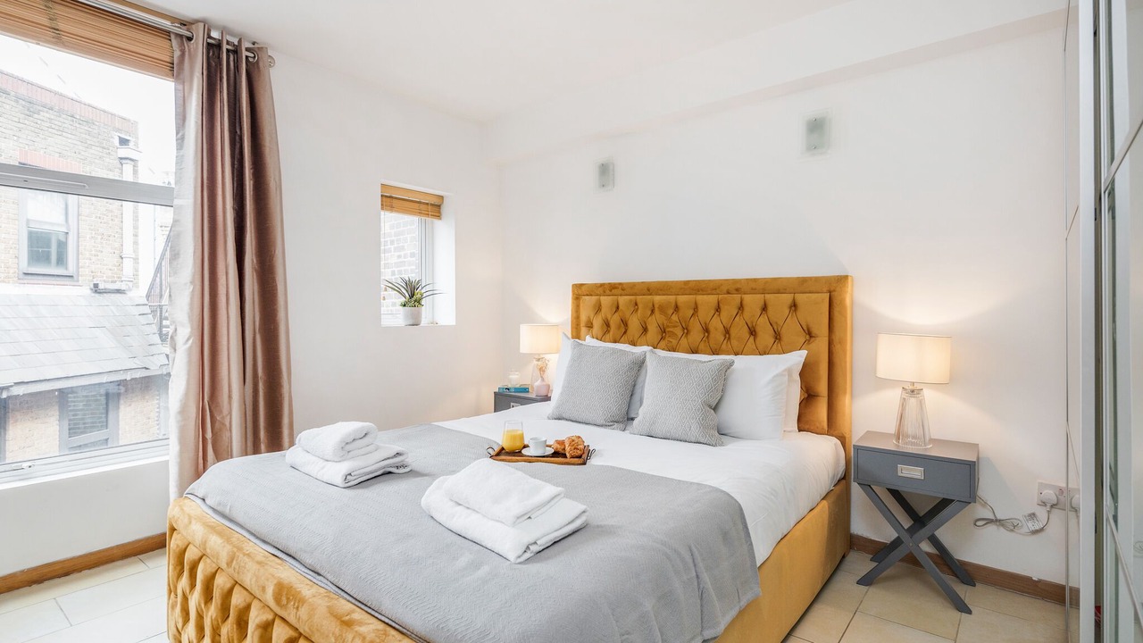 Photo of Bedroom in Farringdon
