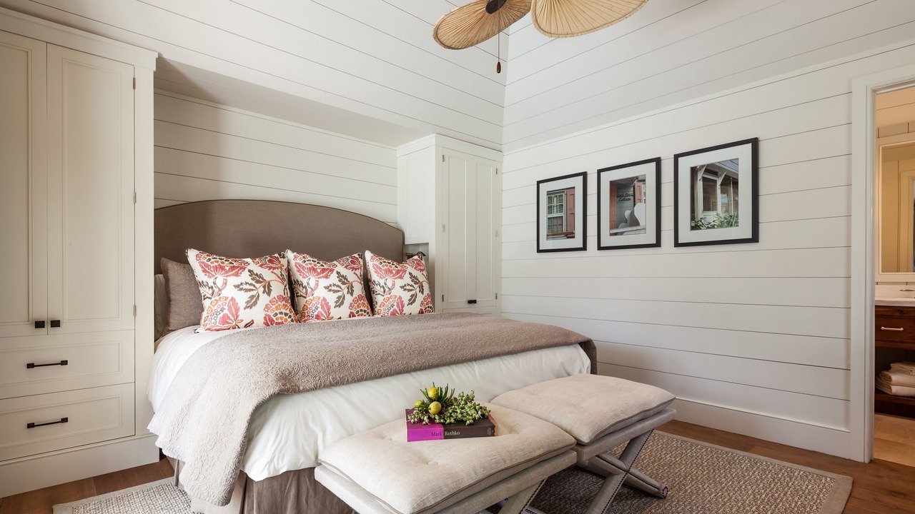 Photo of Bedroom in Dunmore Town